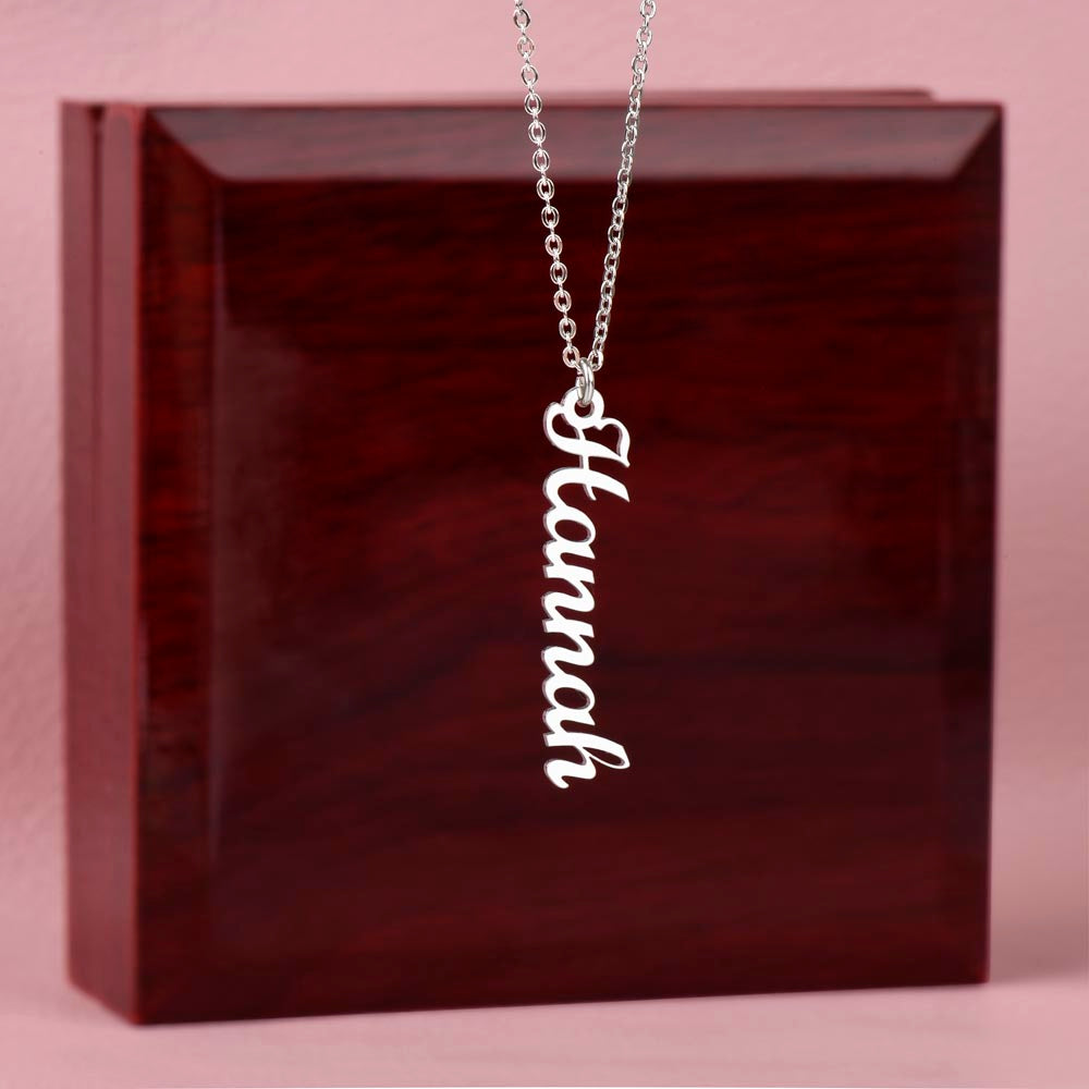 Collier prénom vertical sans message - Cadeau pour elle, cadeau pour les mamans, bijou personnalisé 