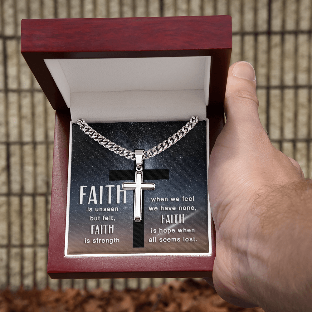 Croix personnalisée avec chaîne à maillons cubains